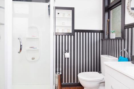 Photo of property in 53 Wood Street, Takaro, Palmerston North, 4410