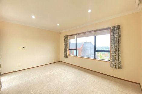 Photo of property in 12 Bragato Place, Chatswood, Auckland, 0626