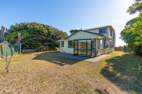 Photo of property in 105 Rua Avenue, Waitarere Beach, Levin, 5510