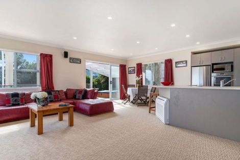 Photo of property in 11 Kaharoa Avenue, Omokoroa, 3114