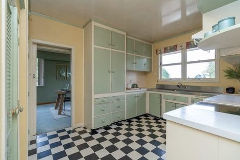 Photo of property in 35 Forest Lake Road, Forest Lake, Hamilton, 3200