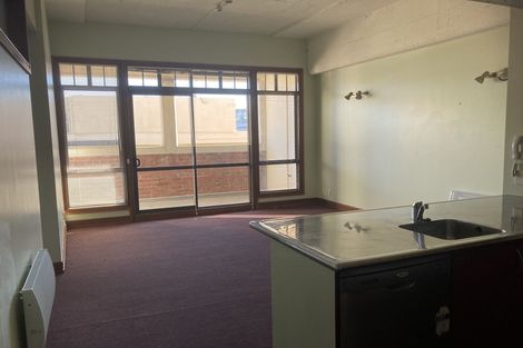 Photo of property in Pirie Street Townhouses, 28/35 Pirie Street, Mount Victoria, Wellington, 6011