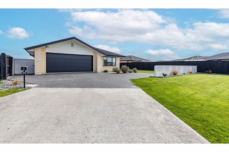 Photo of property in 5 Grasmere Close, Rangiora, 7400