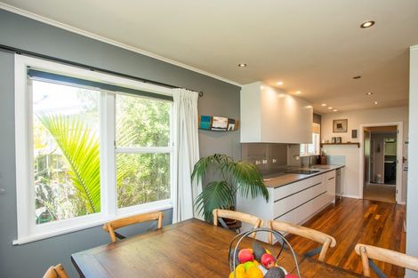 Photo of property in 221 Whirinaki Road, Eskdale, Napier, 4182