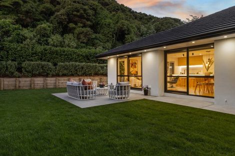 Photo of property in 38 Mooring Close, Whitby, Porirua, 5024