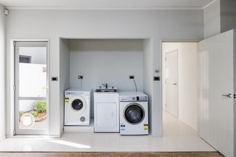 Photo of property in 23 Montgomery Terrace, Hokowhitu, Palmerston North, 4410