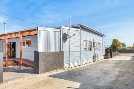 Photo of property in 95 Queen Street, Westport, 7825