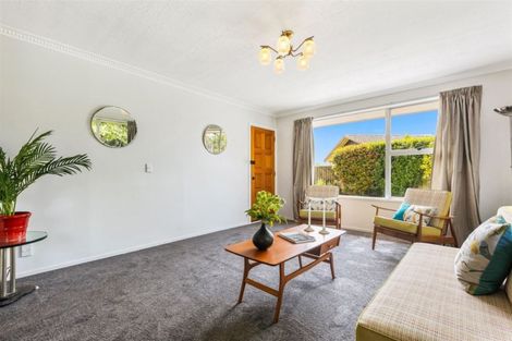 Photo of property in 2/17 Karen Lane, Beckenham, Christchurch, 8023