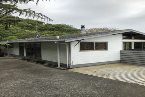 Photo of property in 9 Kate Way, Karori, Wellington, 6012