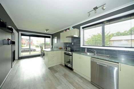 Photo of property in 42 Te Rama Place, Wainoni, Christchurch, 8061