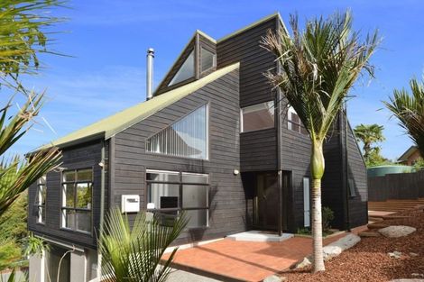 Photo of property in 10 Rurumoki Street, Regent, Whangarei, 0112