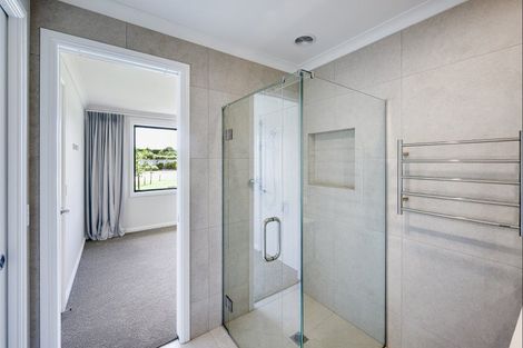 Photo of property in 55 Read Crescent, Clive, 4102