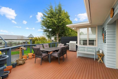 Photo of property in 240 High Street North, Carterton, 5713