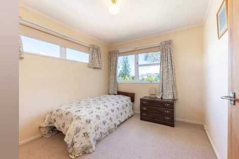 Photo of property in 15 Pasteur Place, New Windsor, Auckland, 0600