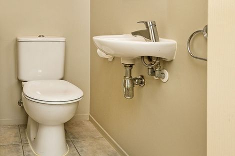 Photo of property in 96 Pitt Avenue, Clendon Park, Auckland, 2103