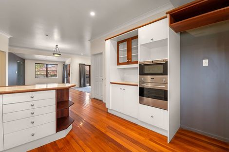 Photo of property in 31 Hoyte Place, Pukehangi, Rotorua, 3015