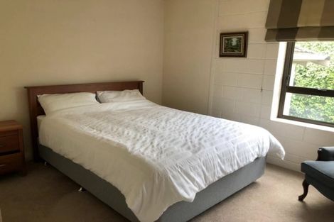 Photo of property in 16 Pounamu Place, Shelly Park, Auckland, 2014