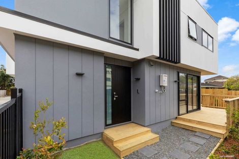 Photo of property in 81b Hattaway Avenue, Bucklands Beach, Auckland, 2012