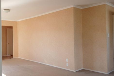 Photo of property in 14 Harobed Place, Weymouth, Auckland, 2103