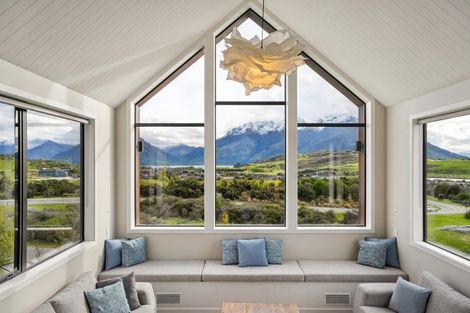 Photo of property in 4 Mckellar Drive, Jacks Point, Queenstown, 9371