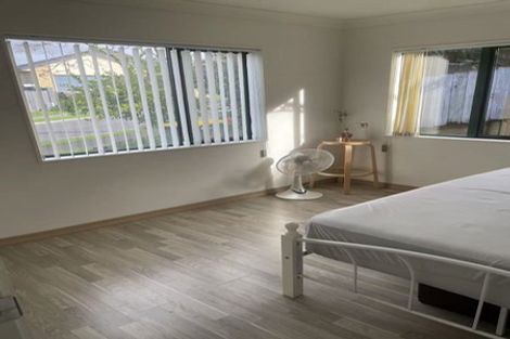 Photo of property in 1 Mackwell Road, Fairview Heights, Auckland, 0632