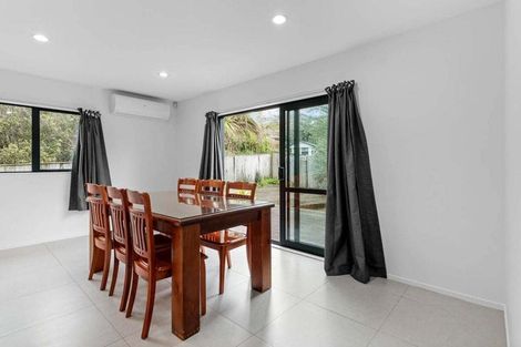 Photo of property in 27a Keegan Drive, Massey, Auckland, 0614