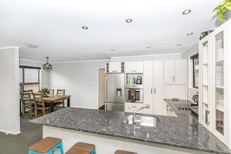 Photo of property in 11 Matipo Crescent, Pukete, Hamilton, 3200