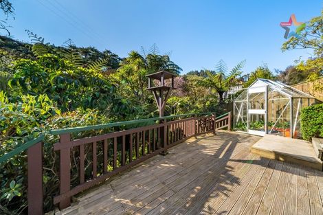 Photo of property in 138 Tirohanga Road, Tirohanga, Lower Hutt, 5010