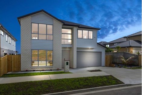Photo of property in 29 Carrickdawson Drive, Flat Bush, Auckland, 2019