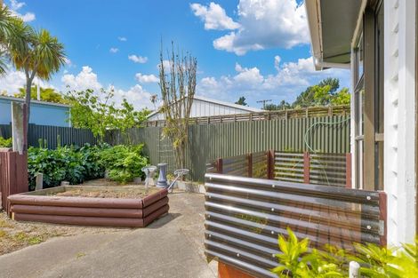 Photo of property in 20 Holton Road, Amberley, 7481