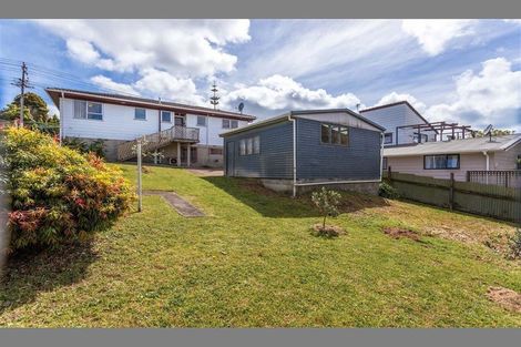 Photo of property in 51 Triangle Road, Massey, Auckland, 0614