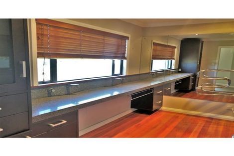 Photo of property in 34 Hayley Lane, East Tamaki Heights, Auckland, 2016