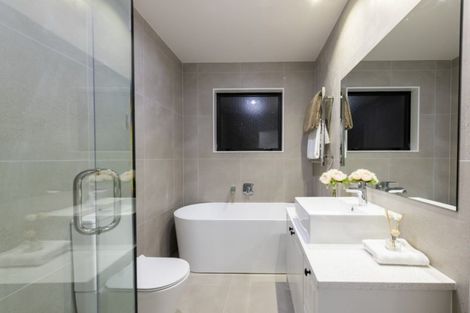 Photo of property in 198 Ridge Road, Howick, Auckland, 2014