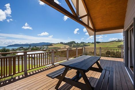 Photo of property in 17 Lori Lane, Coopers Beach, 0420