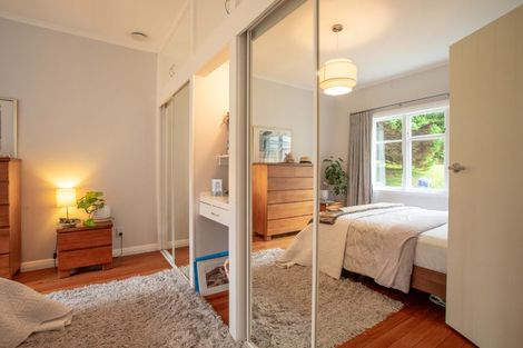 Photo of property in 50 Maungaraki Road, Korokoro, Lower Hutt, 5012