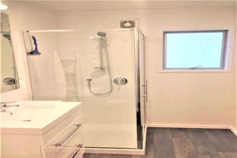 Photo of property in 3/42 Manuka Road, Glenfield, Auckland, 0629