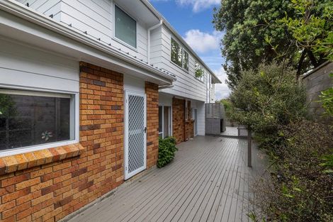 Photo of property in 13a Gulf View Road, Murrays Bay, Auckland, 0630