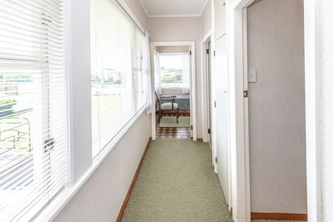 Photo of property in 46 Hadfield Crescent, College Estate, Whanganui, 4500
