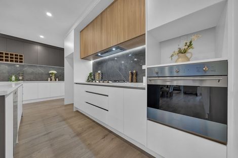 Photo of property in 204 Helenslee Road, Pokeno, 2472