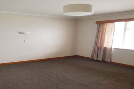 Photo of property in 17 Joseph Grove, Elderslea, Upper Hutt, 5018