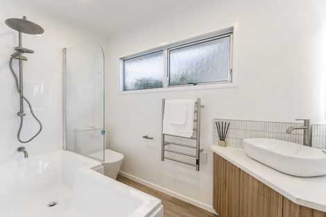 Photo of property in 23a Mack Place, Red Hill, Papakura, 2110