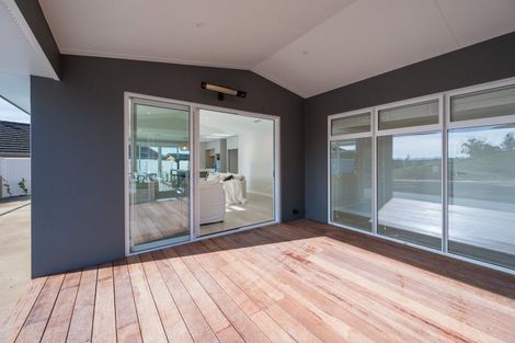 Photo of property in 72 Les Wakefield Road, Mapua, 7005