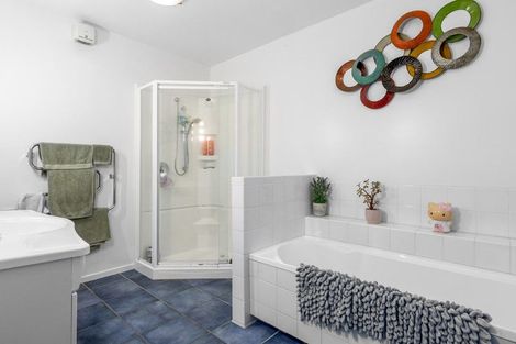 Photo of property in 24 Lucknow Place, Cashmere, Christchurch, 8022