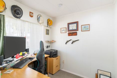 Photo of property in 7 Snell Grove, Clouston Park, Upper Hutt, 5018