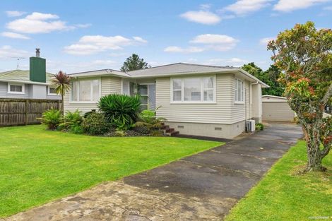 Photo of property in 6 Woodford Avenue, Henderson, Auckland, 0610