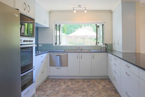 Photo of property in 36 Domain Road, Waipawa, 4210