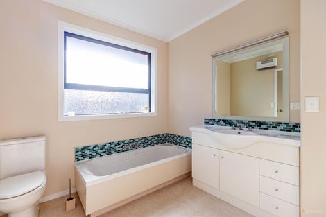 Photo of property in 1 Eric Batchelor Place, Waimate, 7924