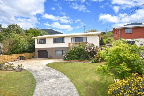 Photo of property in 21 Hugh Street, Sawyers Bay, Port Chalmers, 9023
