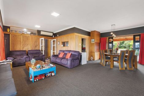Photo of property in 105 Koutu Road, Kawaha Point, Rotorua, 3010