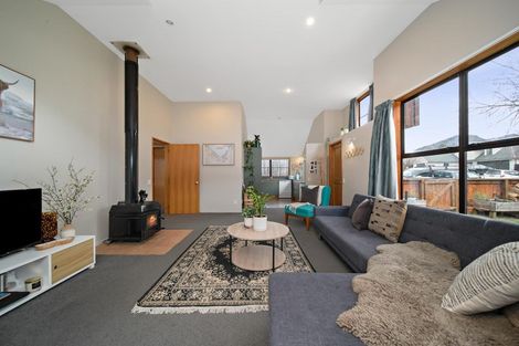 Photo of property in 18a Daveys Place, Arrowtown, 9302